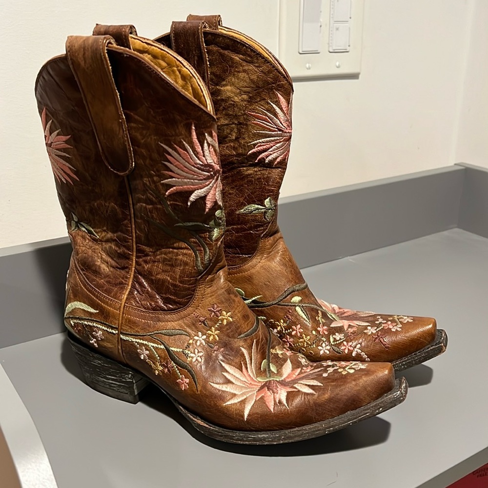 Old Gringo Women’s Pink Flower Western Boots 8B